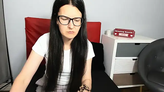 Snapshot of NadiaXlove chatting on 06-16-26, 05:40 NadiaXlove online show from 06-16-26, 05:40