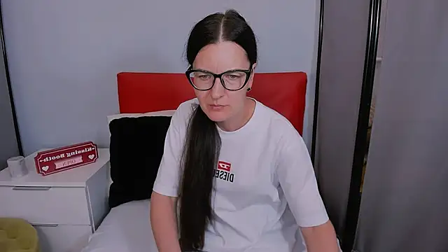 Snapshot of NadiaXlove chatting on 07-01-26, 07:47 NadiaXlove online show from 07-01-26, 07:47