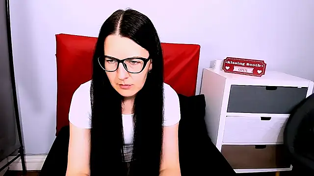 NadiaXlove online show from 06-06-26, 02:11