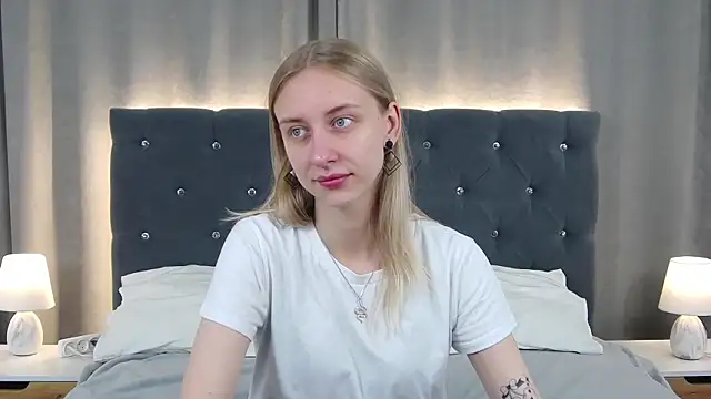 LirienVexx online show from 06-24-26, 04:11