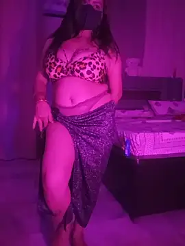 Yours Stepmom online show from 06-18-26, 06:02