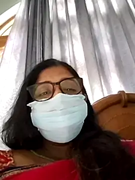Snapshot of Hina4577 chatting on 06-11-26, 05:37 Hina4577 online show from 06-11-26, 05:37