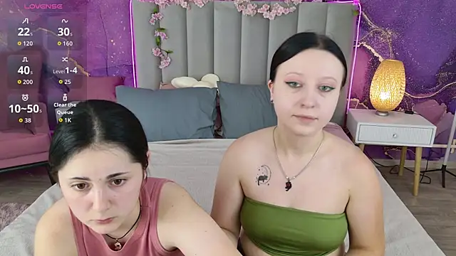 Snapshot of RuthHalll chatting on 07-13-26, 10:03 RuthHalll online show from 07-13-26, 10:03