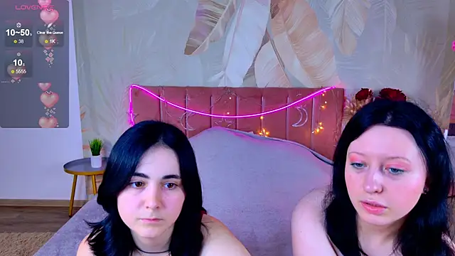 Snapshot of RuthHalll chatting on 06-26-26, 10:32 RuthHalll online show from 06-26-26, 10:32