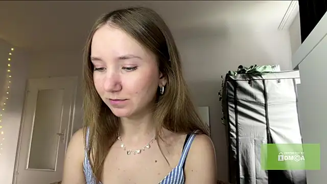 smalllisa online show from 07-22-26, 05:15