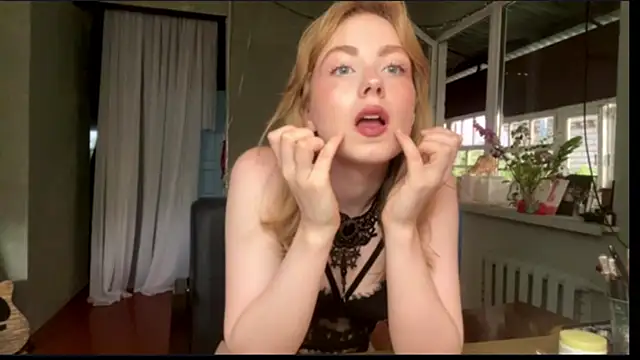 LollyAngel online show from 07-10-26, 04:40