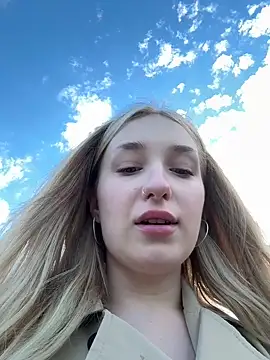 Polly Pop online show from 06-25-26, 03:39