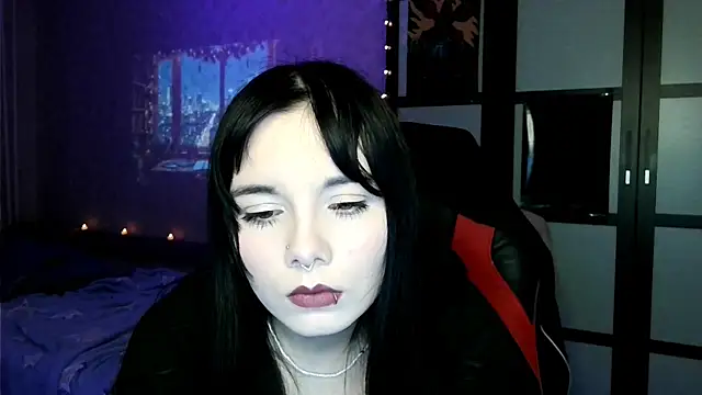 Snapshot of kawaiigothica chatting on 06-04-26, 06:01 kawaiigothica online show from 06-04-26, 06:01