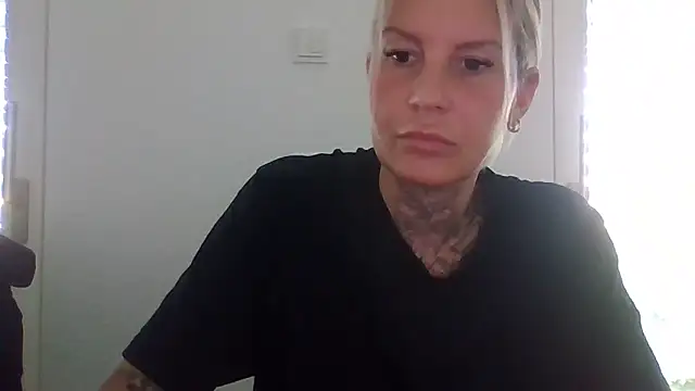 Snapshot of Sierablum chatting on 06-22-26, 06:05 Sierablum online show from 06-22-26, 06:05