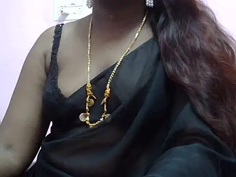 Snapshot of tamil-priyaaa chatting on 07-04-26, 04:08 tamil-priyaaa online show from 07-04-26, 04:08