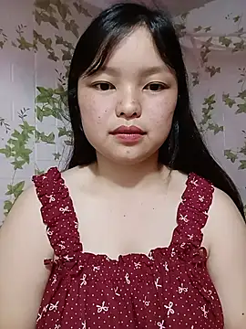 Snapshot of Linna-bae chatting on 07-22-26, 12:07 Linna-bae online show from 07-22-26, 12:07