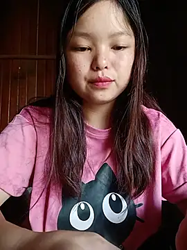 Snapshot of Linna-bae chatting on 07-22-26, 12:01 Linna-bae online show from 07-22-26, 12:01