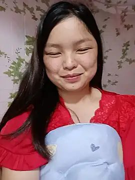Snapshot of Linna-bae chatting on 07-19-26, 12:57 Linna-bae online show from 07-19-26, 12:57