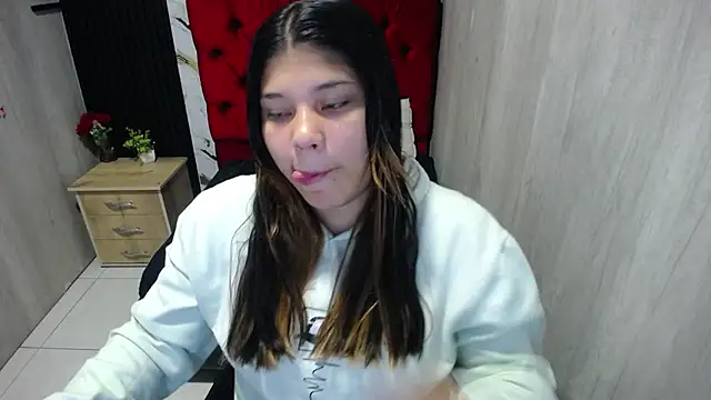 Snapshot of tiana_wolf chatting on 06-09-26, 11:55 tiana wolf online show from 06-09-26, 11:55