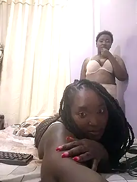 Snapshot of Sexxyy_v chatting on 06-09-26, 07:37 Sexxyy v online show from 06-09-26, 07:37