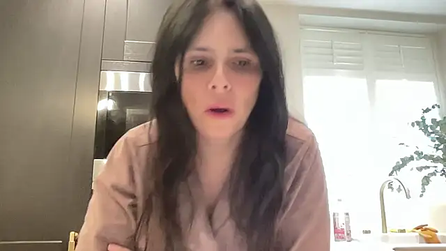 JadeLucy online show from 06-11-26, 07:16