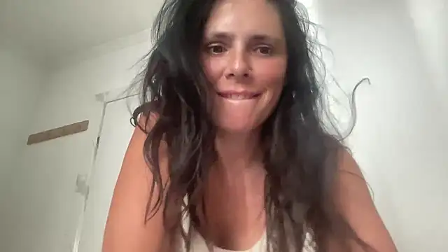 JadeLucy online show from 07-22-26, 07:32