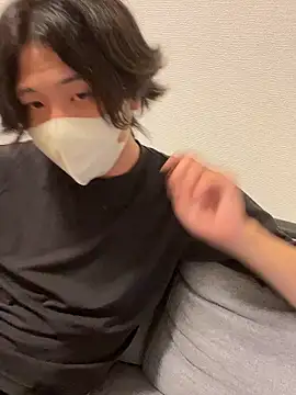 Snapshot of Natsu_x_ chatting on 06-27-26, 04:13 Natsu x online show from 06-27-26, 04:13