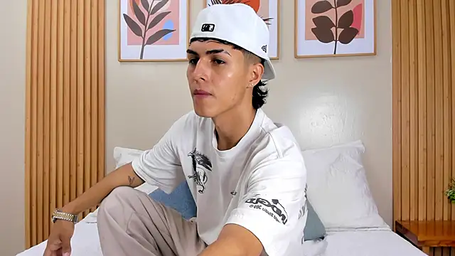 Snapshot of Axel_Mendozaa chatting on 06-06-26, 09:09 Axel Mendozaa online show from 06-06-26, 09:09