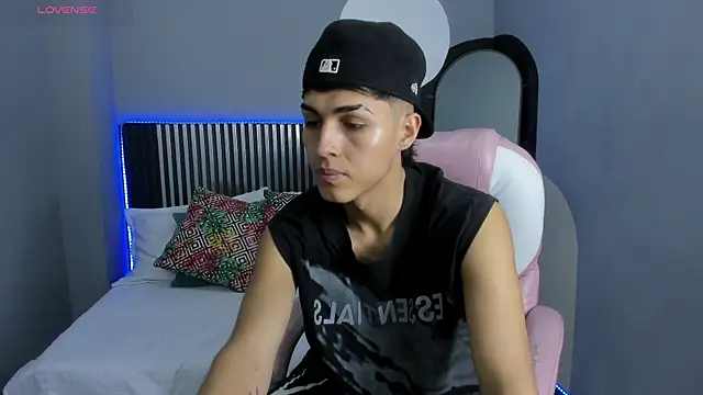 Axel Mendozaa online show from 06-25-26, 07:52