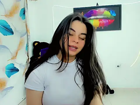 Snapshot of maddison_ivannova chatting on 06-08-26, 01:28 maddison ivannova online show from 06-08-26, 01:28