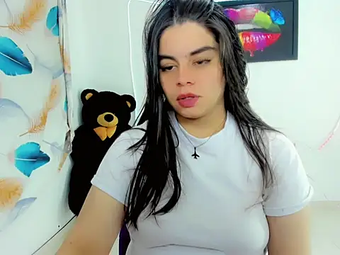 Snapshot of maddison_ivannova chatting on 06-07-26, 11:43 maddison ivannova online show from 06-07-26, 11:43