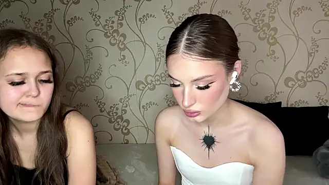 Snapshot of BestSweetyBB chatting on 06-14-26, 05:36 BestSweetyBB online show from 06-14-26, 05:36