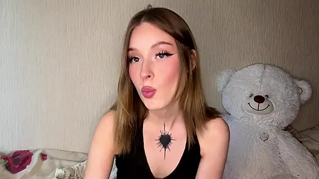 Snapshot of BestSweetyBB chatting on 06-12-26, 03:43 BestSweetyBB online show from 06-12-26, 03:43