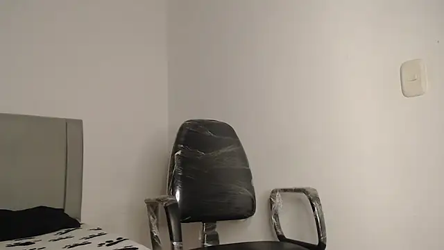 Owenn  blueee online show from 06-12-26, 07:00