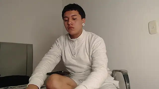 Owenn  blueee online show from 06-25-26, 05:12