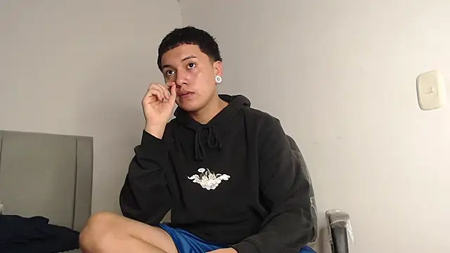 Owenn  blueee online show from 07-22-26, 06:10