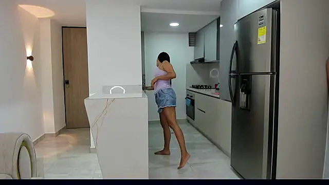 Luxury pleasure 01 online show from 06-17-26, 12:54