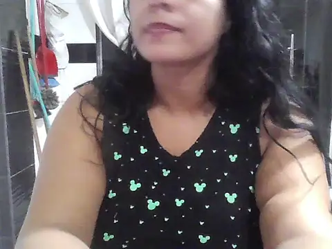 Snapshot of Isabel2q5n chatting on 07-16-26, 04:42 Isabel2q5n online show from 07-16-26, 04:42