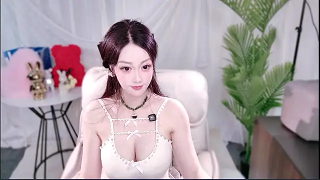 Snapshot of MengLuo-1 chatting on 06-04-26, 10:31 MengLuo-1 online show from 06-04-26, 10:31