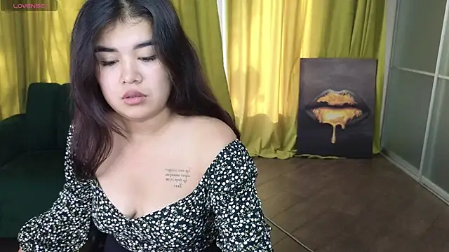 Snapshot of AlicaMayers chatting on 06-08-26, 05:30 AlicaMayers online show from 06-08-26, 05:30