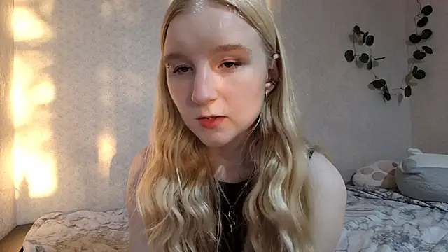 InnoBelle online show from 06-06-26, 01:55