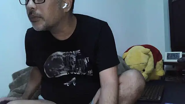 komadanaoki online show from 08-03-26, 12:44