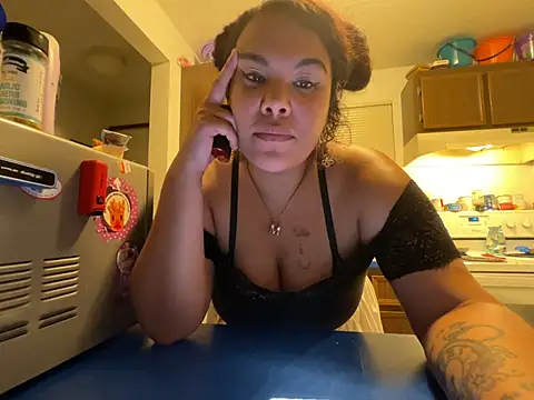Snapshot of mazikeen94 chatting on 06-30-26, 08:36 mazikeen94 online show from 06-30-26, 08:36