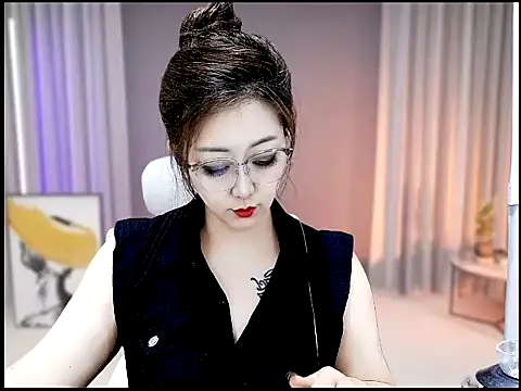 Mimi131499 online show from 06-17-26, 04:12