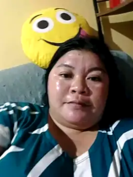 Snapshot of sweetchubbypinayx chatting on 06-11-26, 09:50 sweetchubbypinayx online show from 06-11-26, 09:50