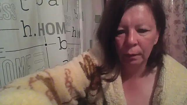 Schastlivaya43 online show from 06-18-26, 04:00