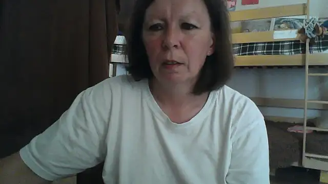 Snapshot of Schastlivaya43 chatting on 06-11-26, 08:00 Schastlivaya43 online show from 06-11-26, 08:00