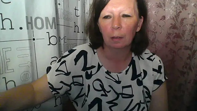 Snapshot of Schastlivaya43 chatting on 06-10-26, 08:54 Schastlivaya43 online show from 06-10-26, 08:54