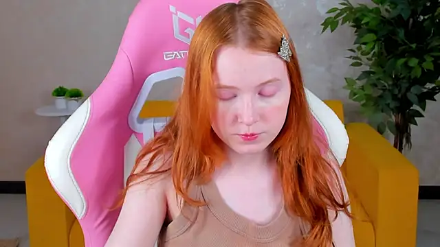 ari-kittyy online show from 06-23-26, 04:10