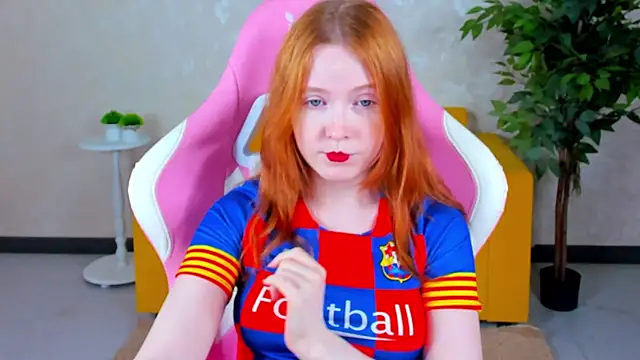 ari-kittyy online show from 06-24-26, 04:11