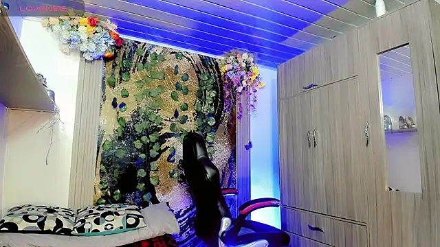 lisa armas online show from 07-18-26, 03:48