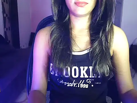 Snapshot of HotMahi99 chatting on 07-07-26, 06:11 HotMahi99 online show from 07-07-26, 06:11