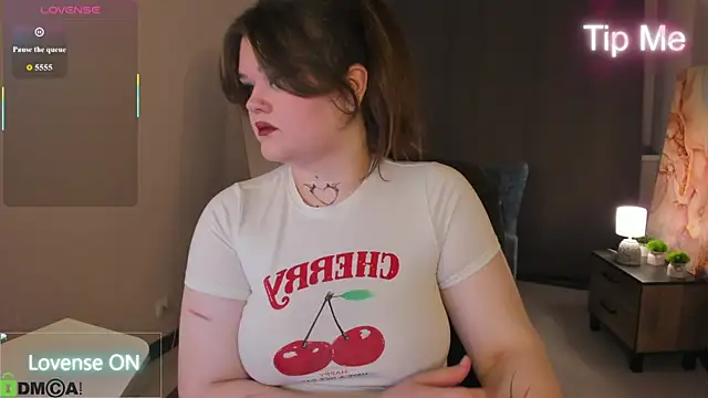 Snapshot of meow_weow chatting on 07-14-26, 12:22 meow weow online show from 07-14-26, 12:22