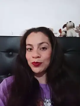 Snapshot of shaira_white chatting on 06-07-26, 02:00 shaira white online show from 06-07-26, 02:00