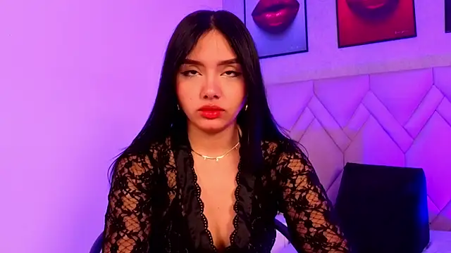 Mila  Fire online show from 07-08-26, 12:28